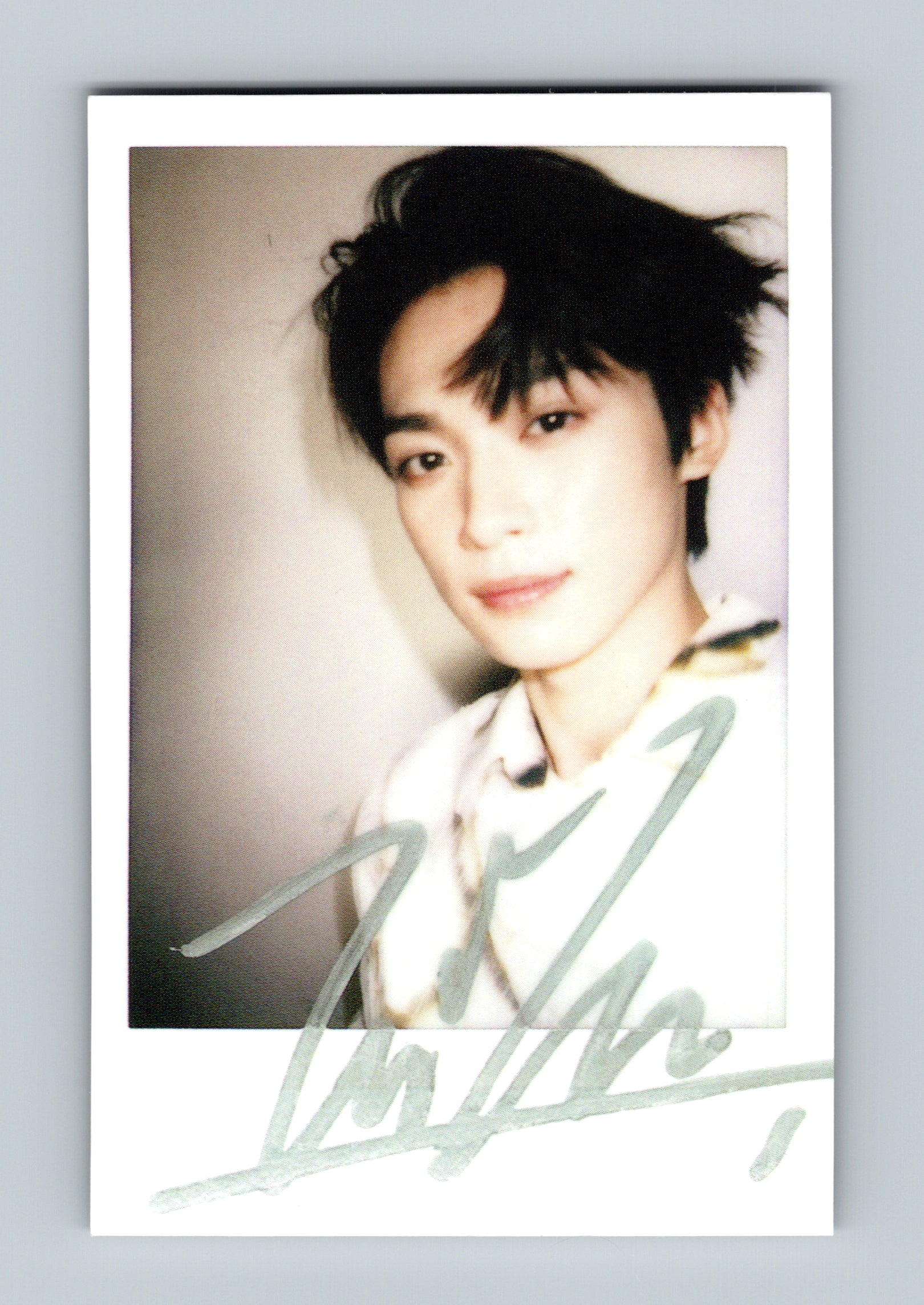 Xiyu Esquire Magazine Photocard