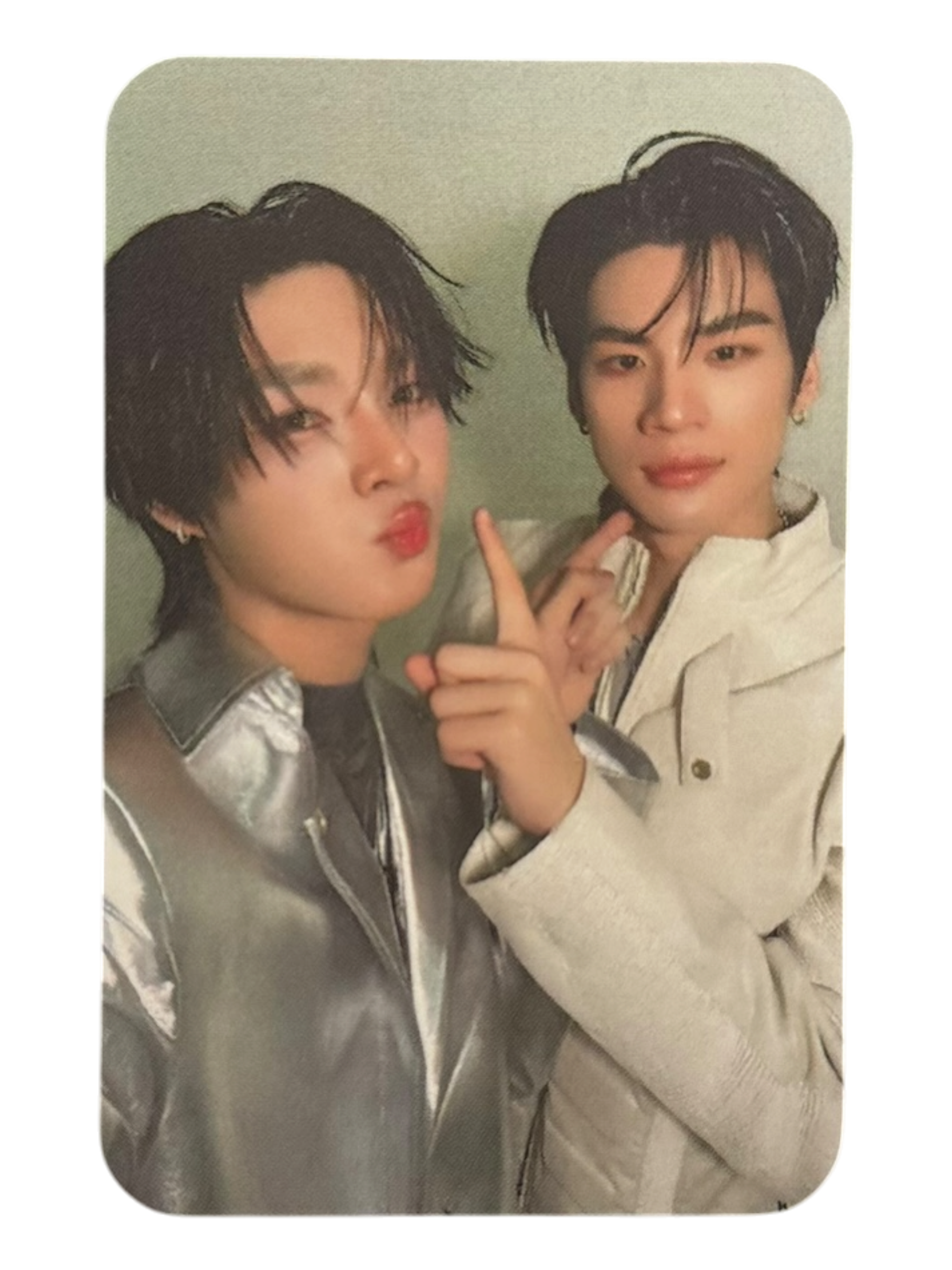 DMD Land 3 Partner Selfie Photocard