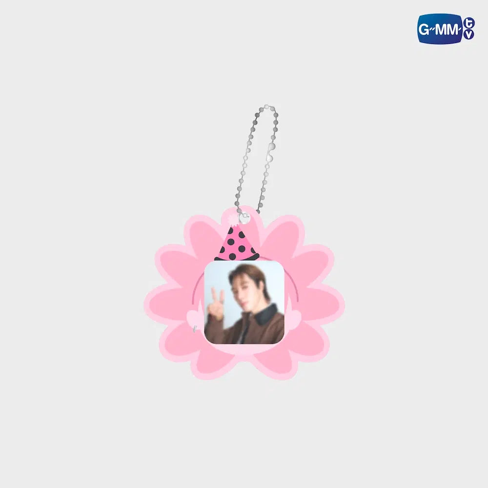 (Preorder) Neona Magnetic Photoframe Acrylic Keychain