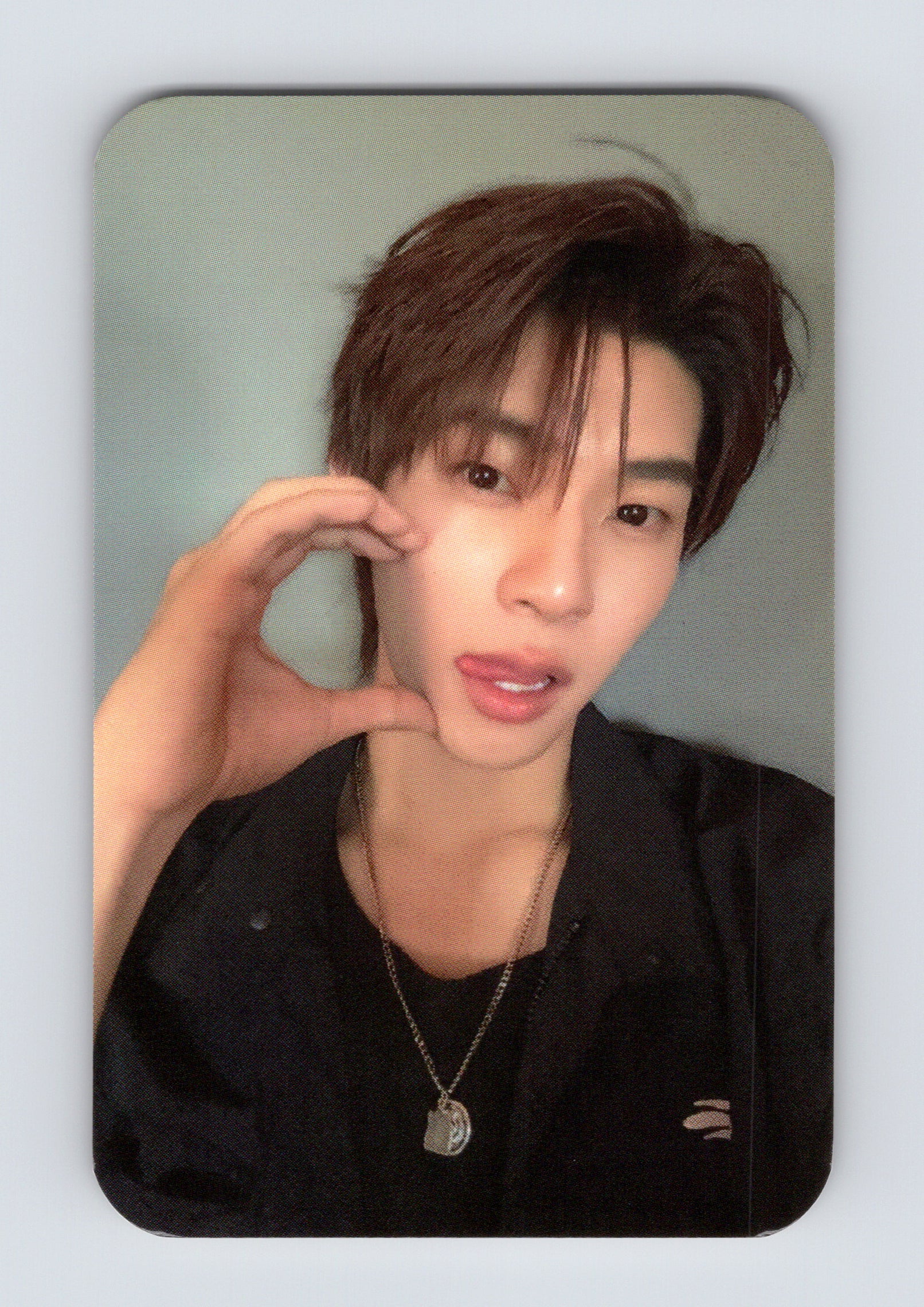 Teetee Friend Benefit Selfie Photocard
