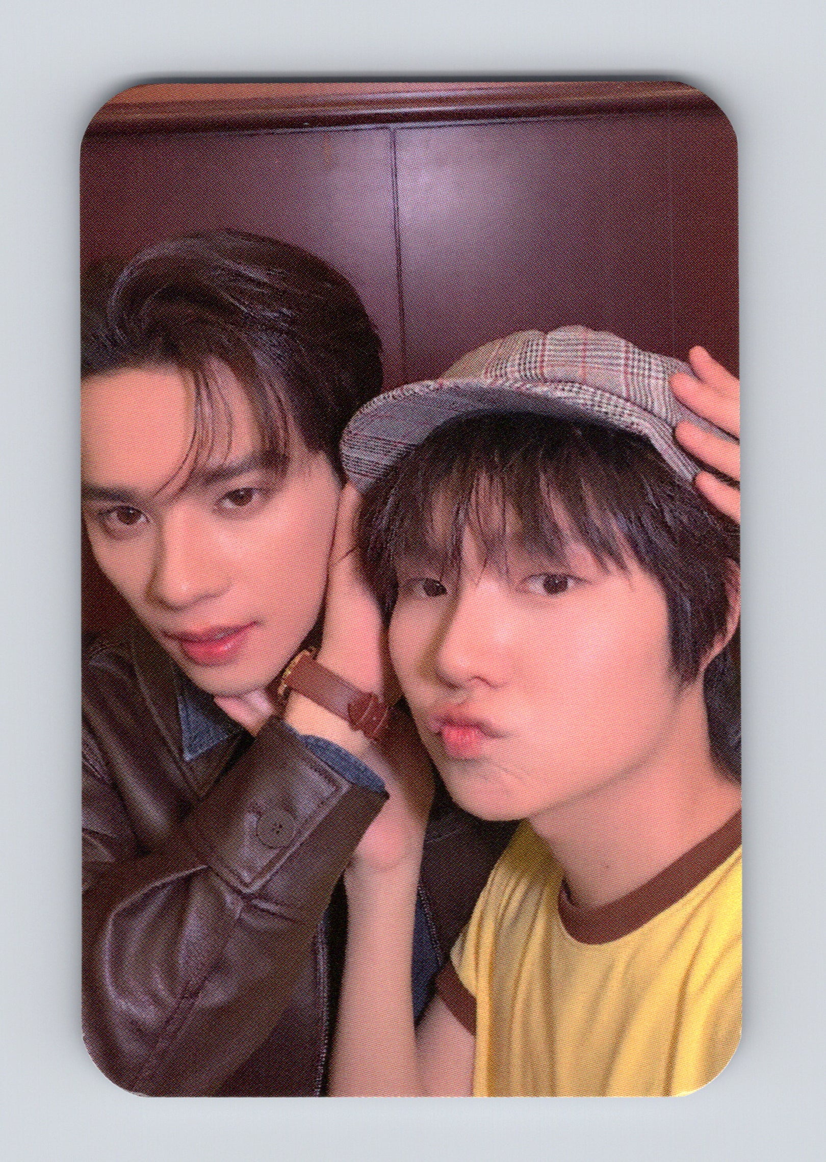 KengNamping Still Holding Up Like the Moon Selfie Photocard