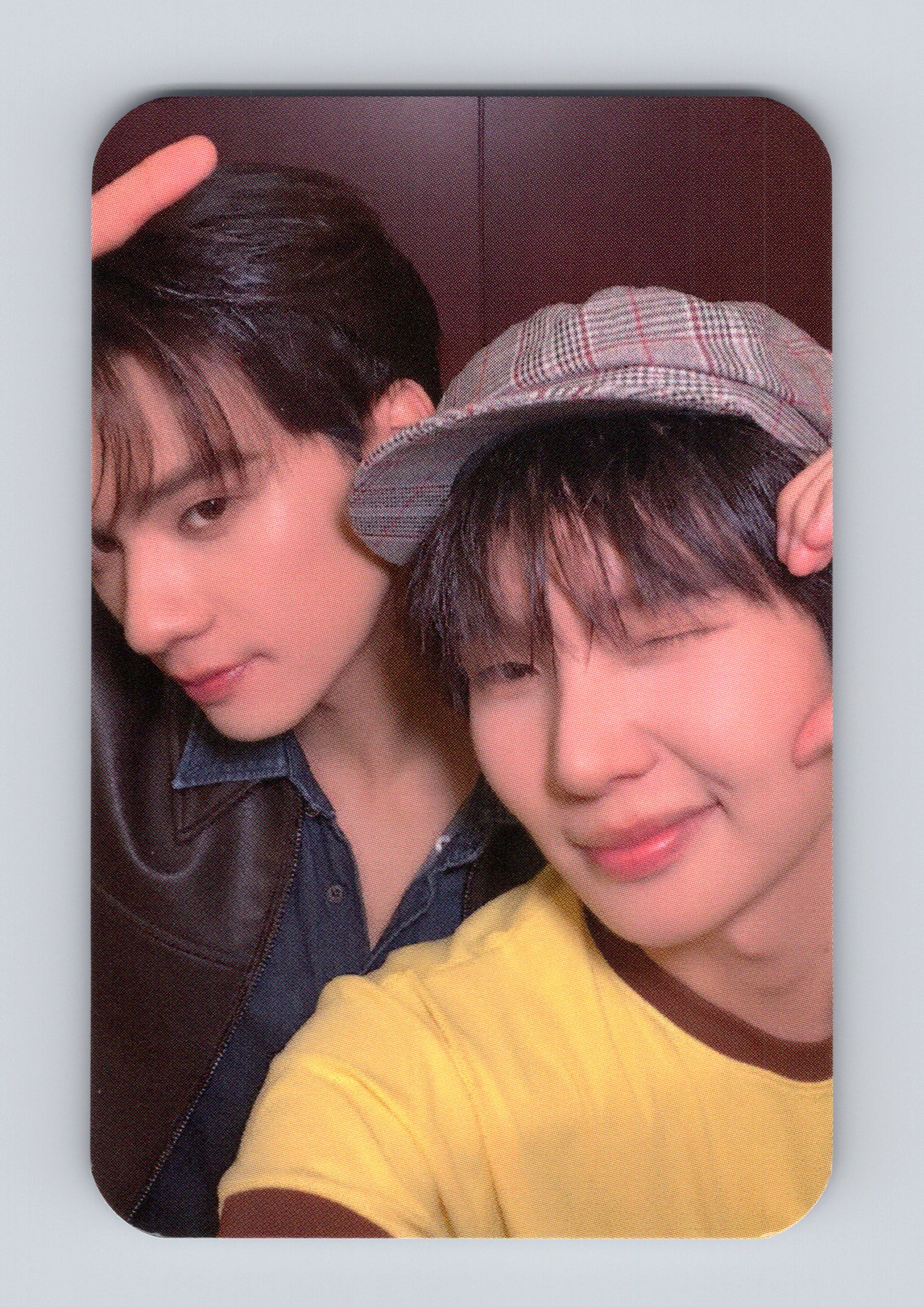 KengNamping Still Holding Up Like the Moon Selfie Photocard