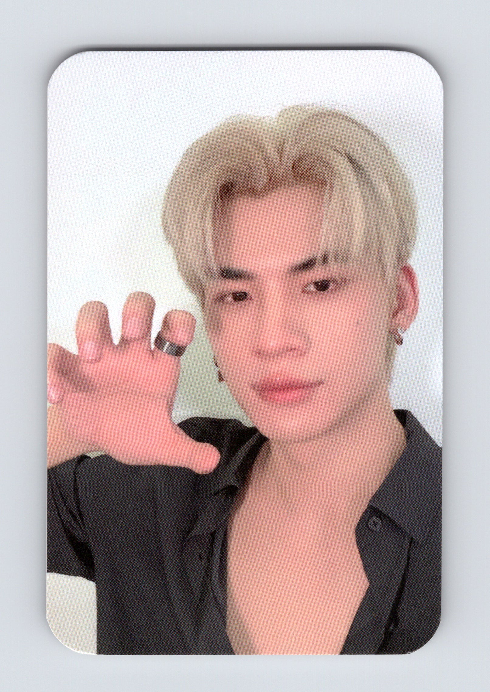 North Into Racha Selfie Photocard
