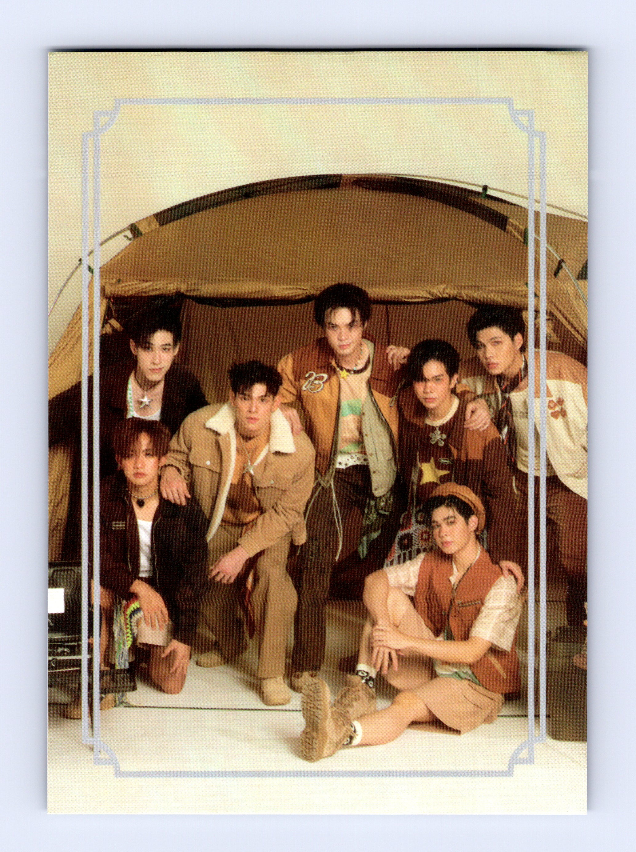 Cast Lost in the Jungle Fanmeet Photocard