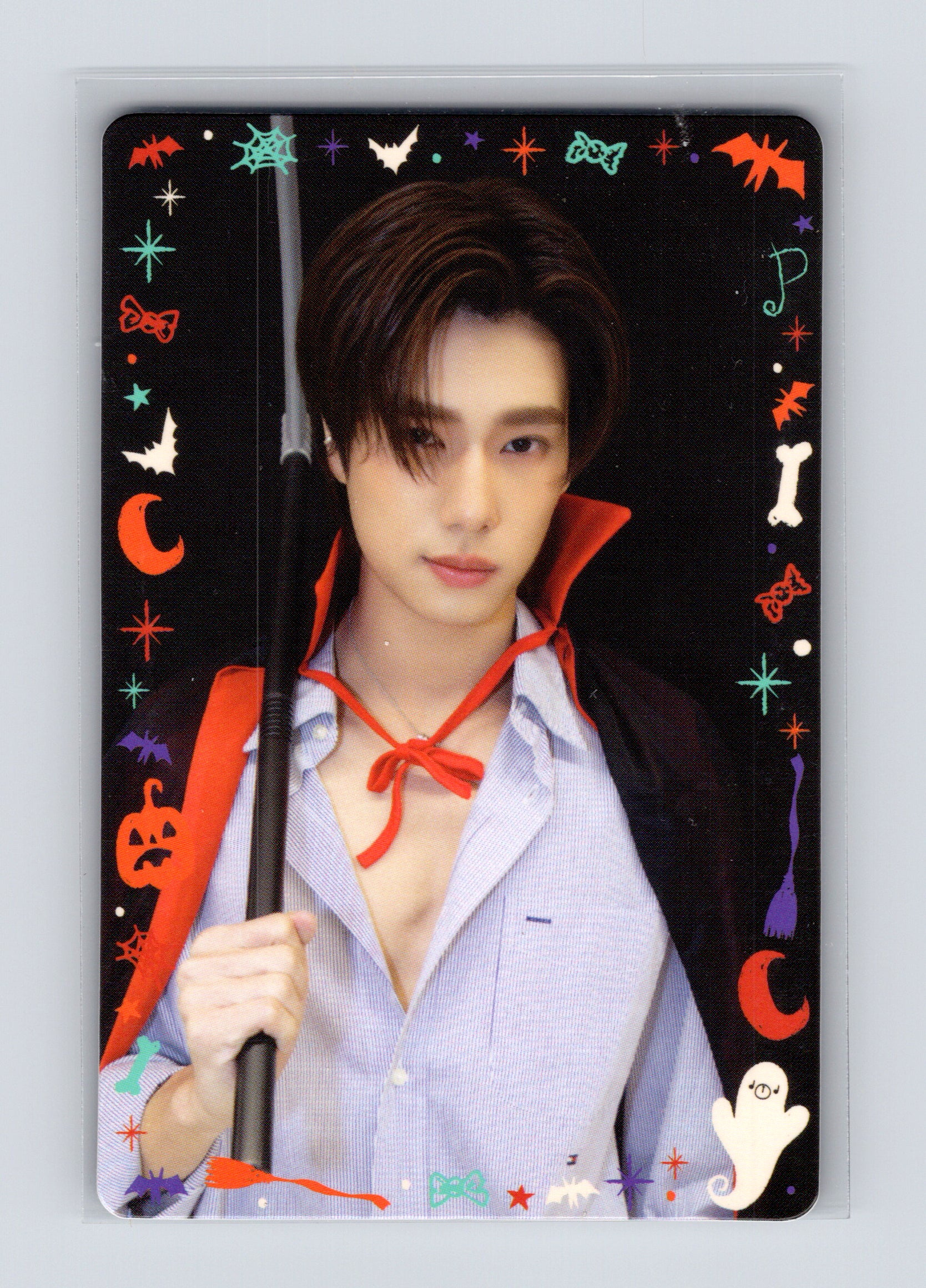 Phuwin Too Cute to Spook Photocard