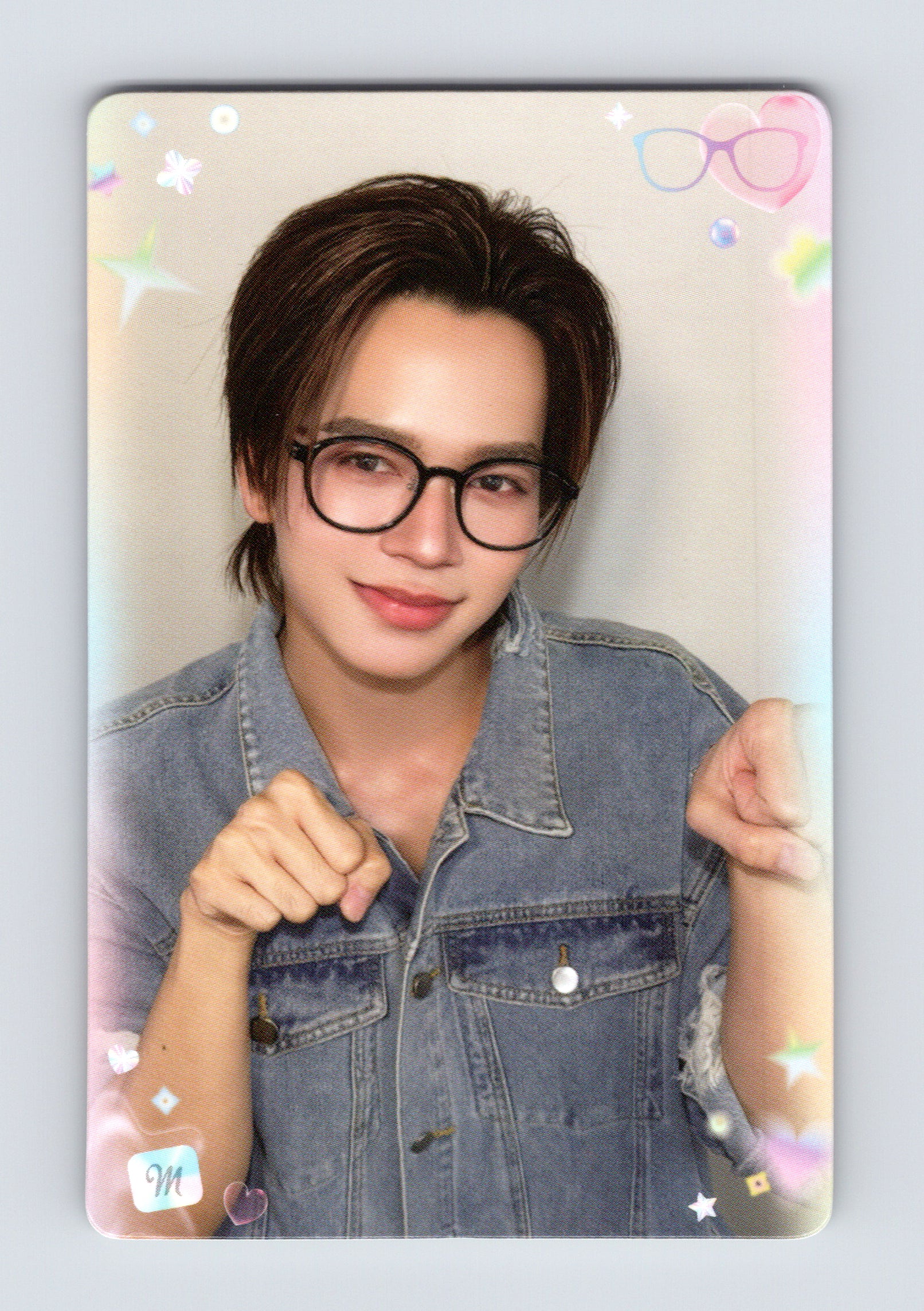 Mark All Eyes Here Photocard