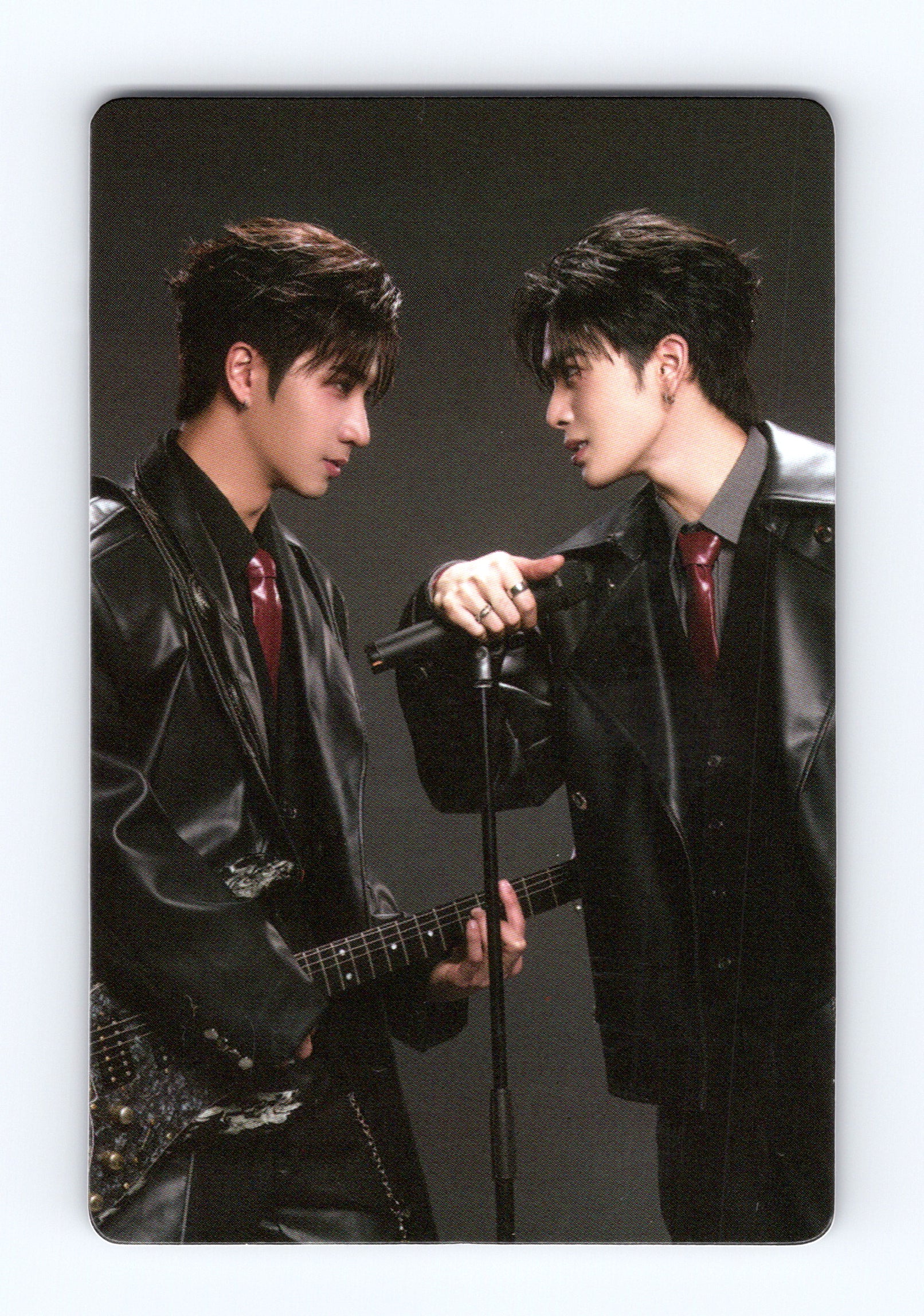 PerthSanta Devil’s Kiss Photocard