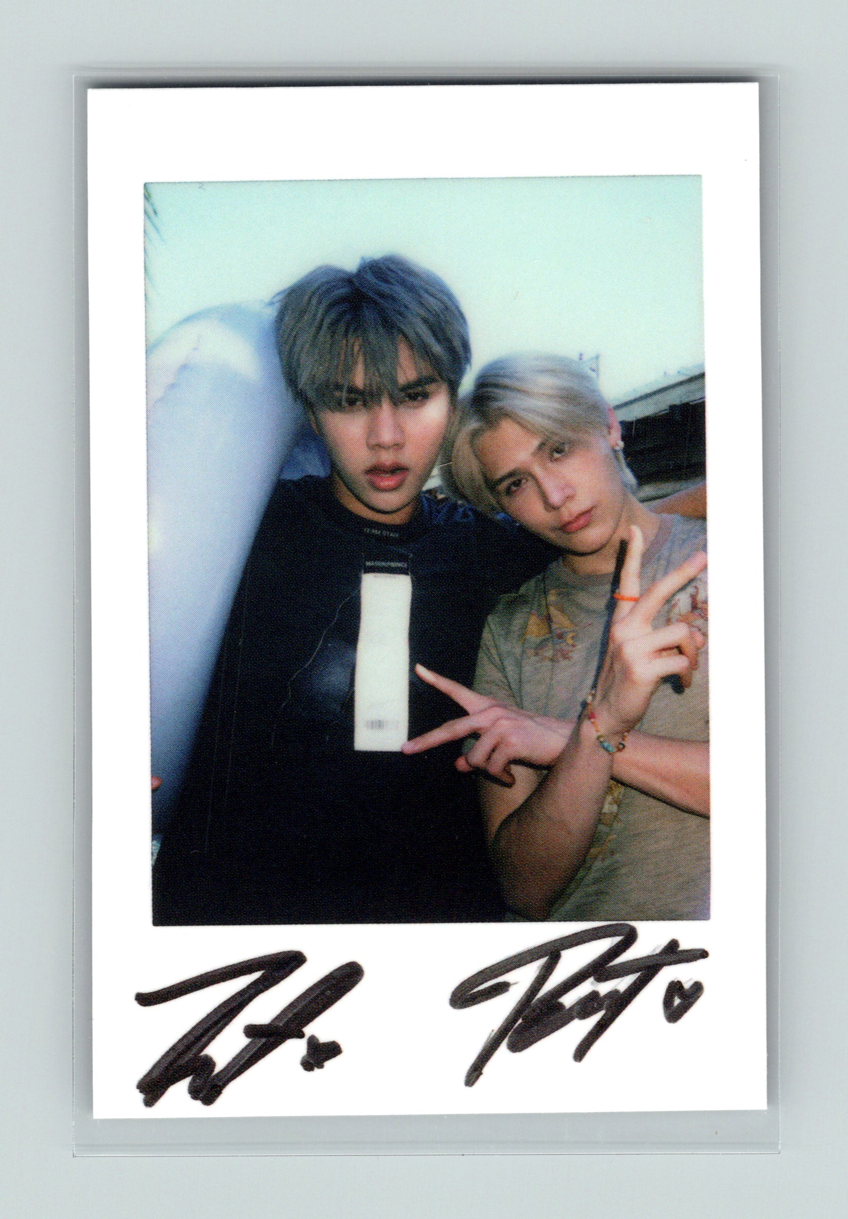 FortPeat Bella Magazine Polaroid Photocard