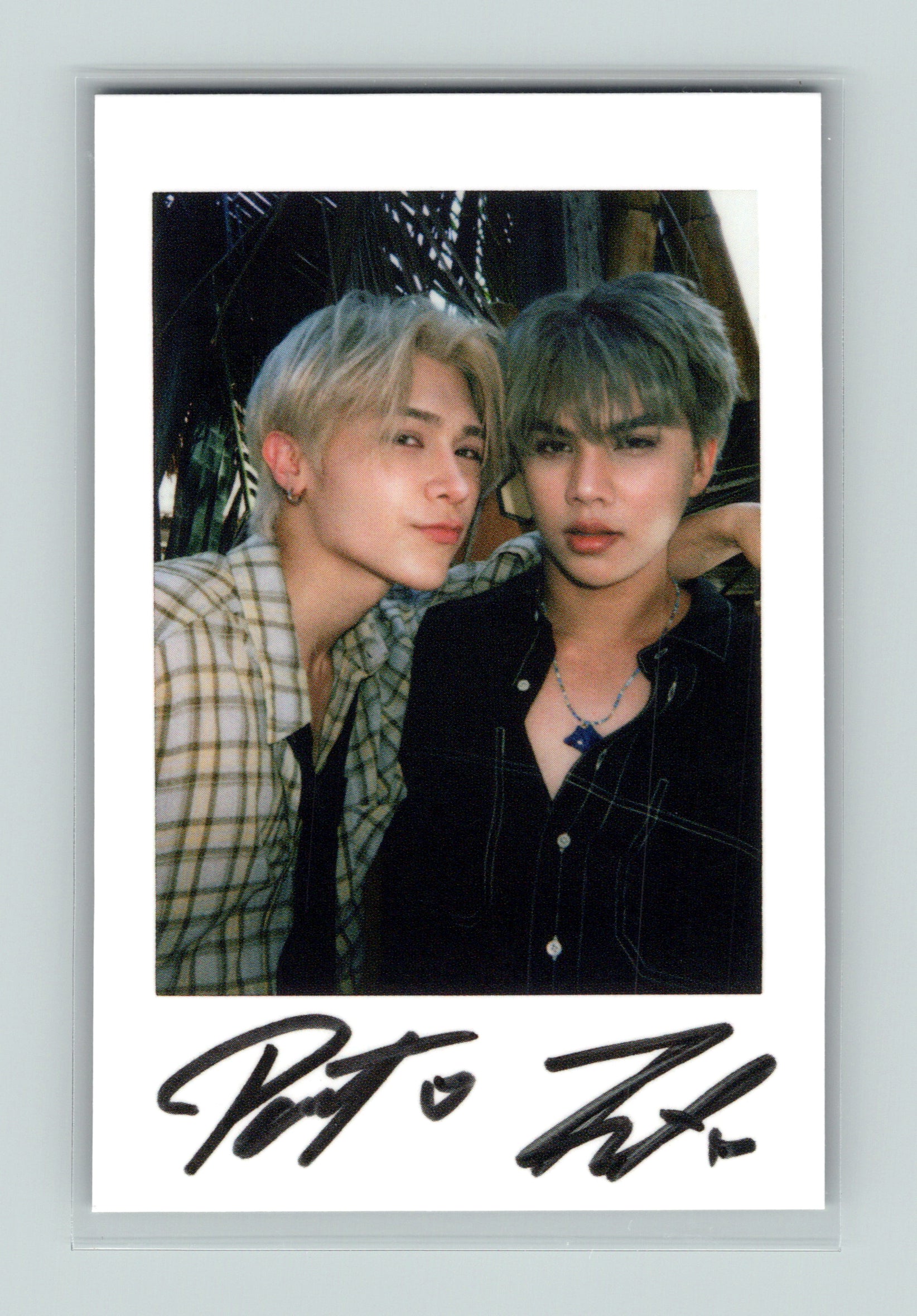 FortPeat Bella Magazine Polaroid Photocard