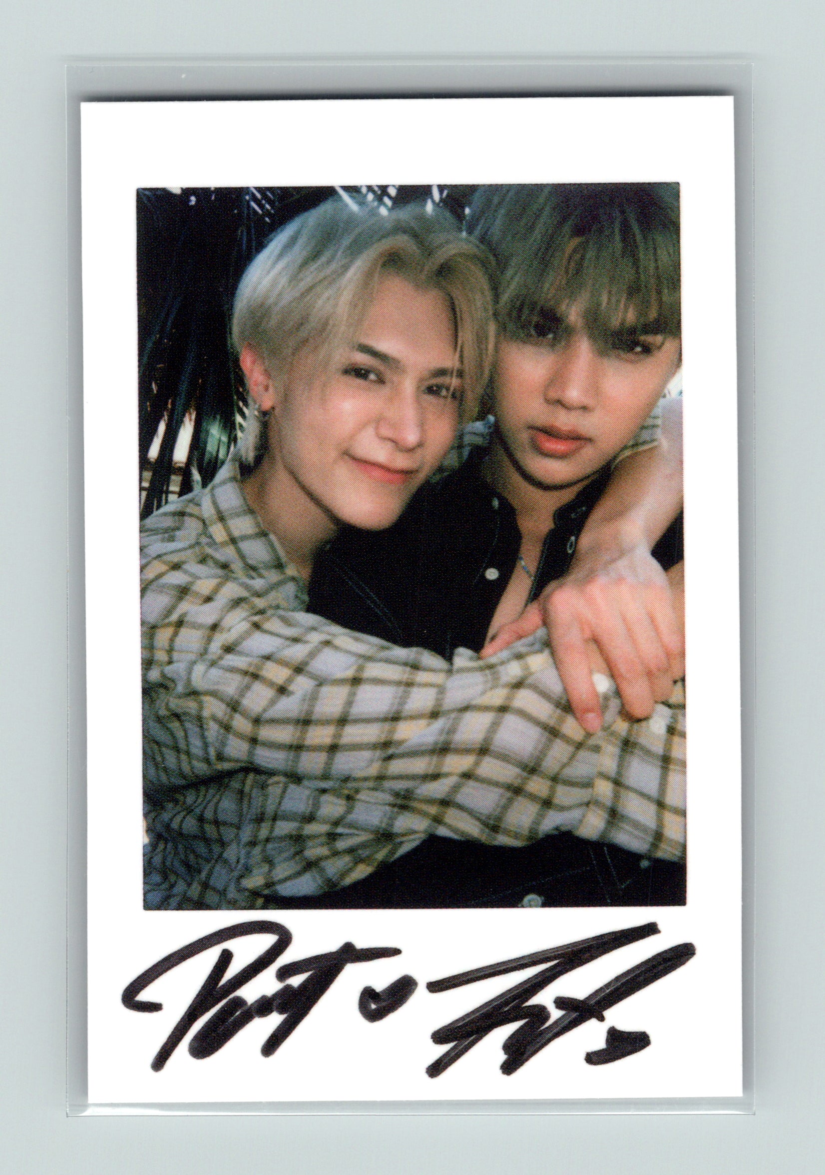 FortPeat Bella Magazine Polaroid Photocard