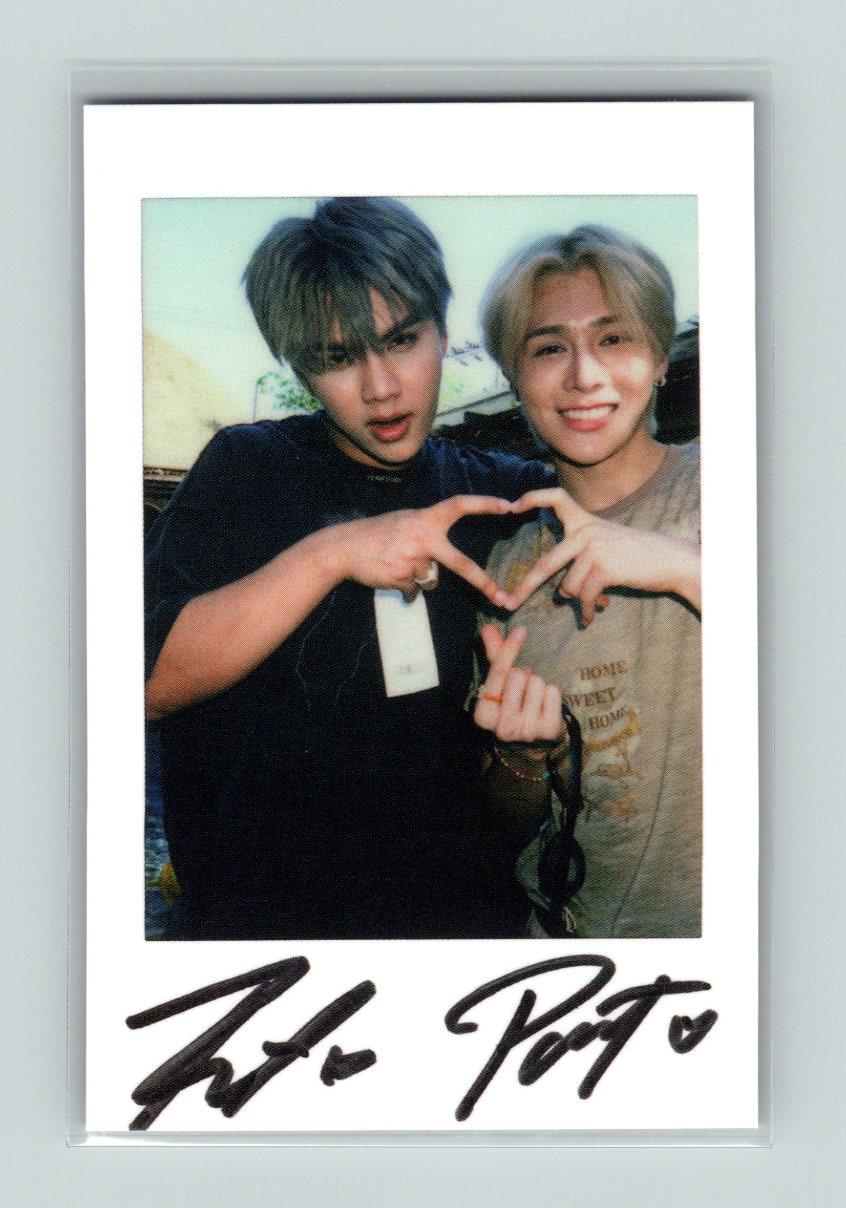 FortPeat Bella Magazine Polaroid Photocard