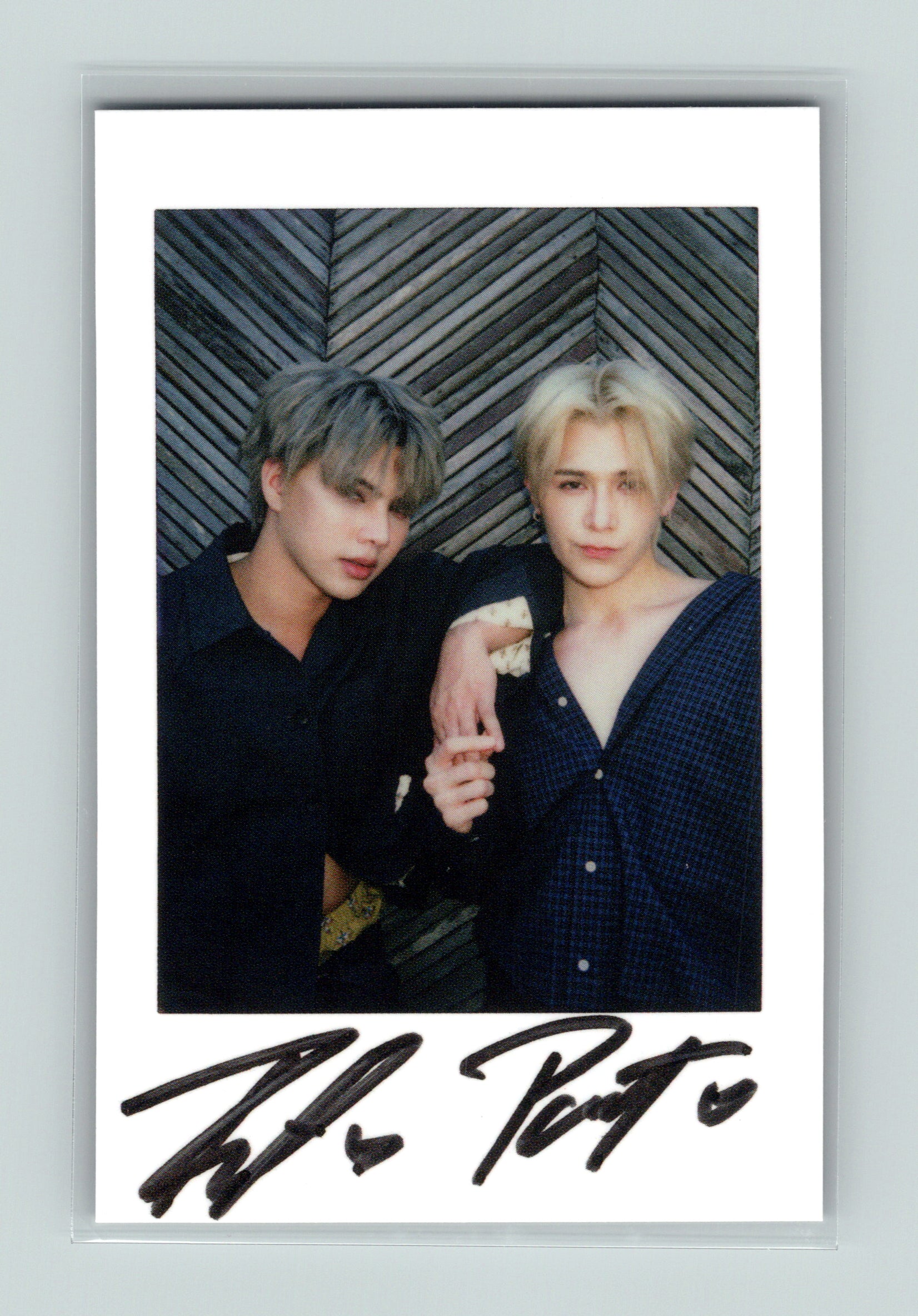 FortPeat Bella Magazine Polaroid Photocard