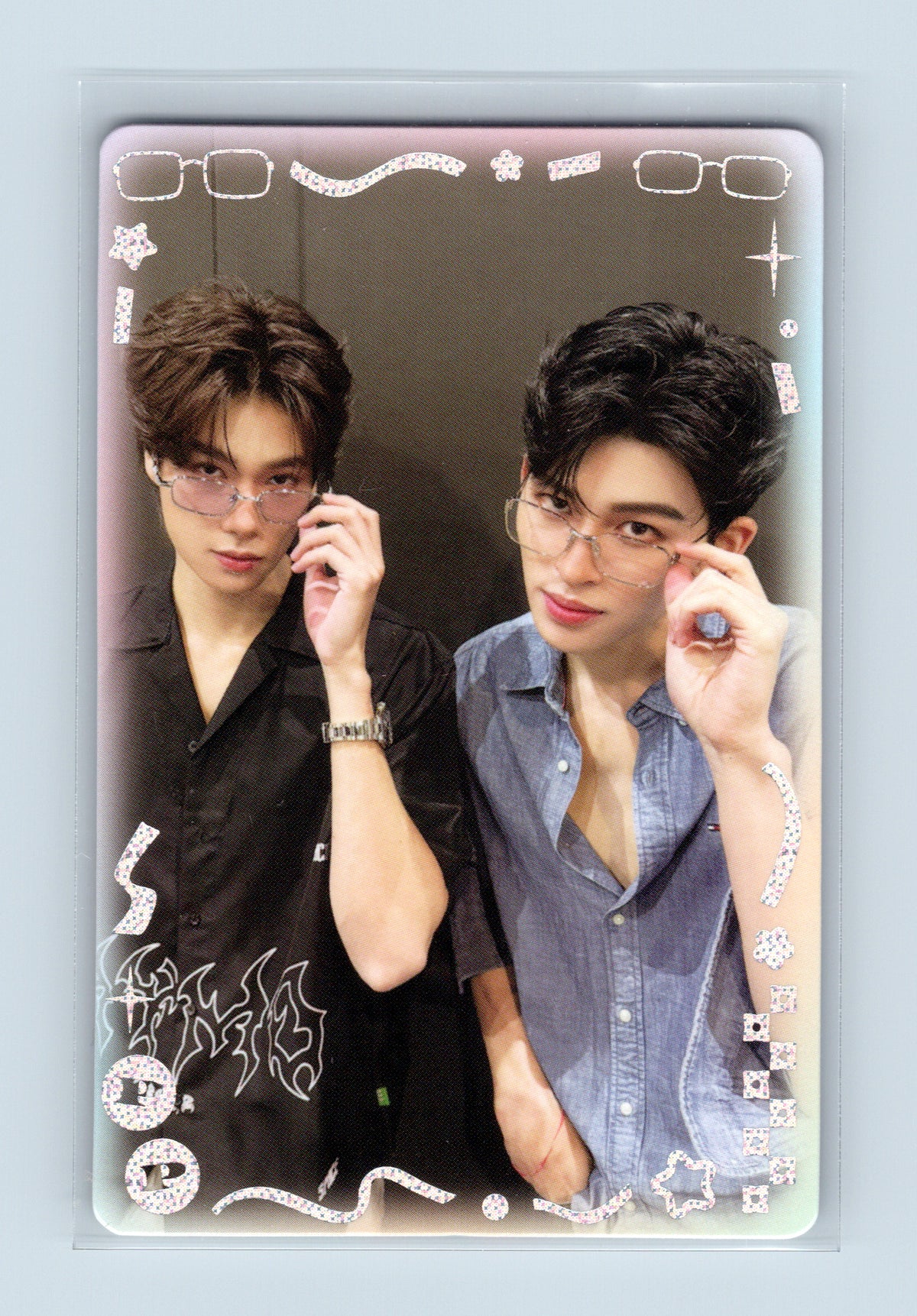 PondPhuwin All Eyes Here Secret Photocard