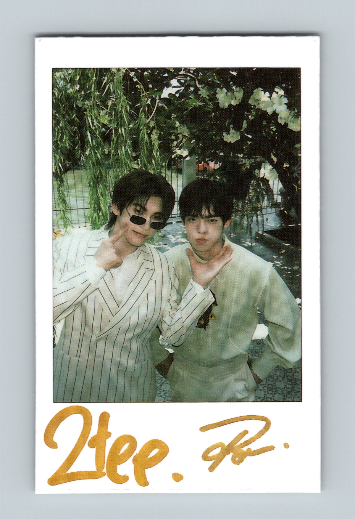 TeeteePor Mingle Magazine Polaroid Photocard