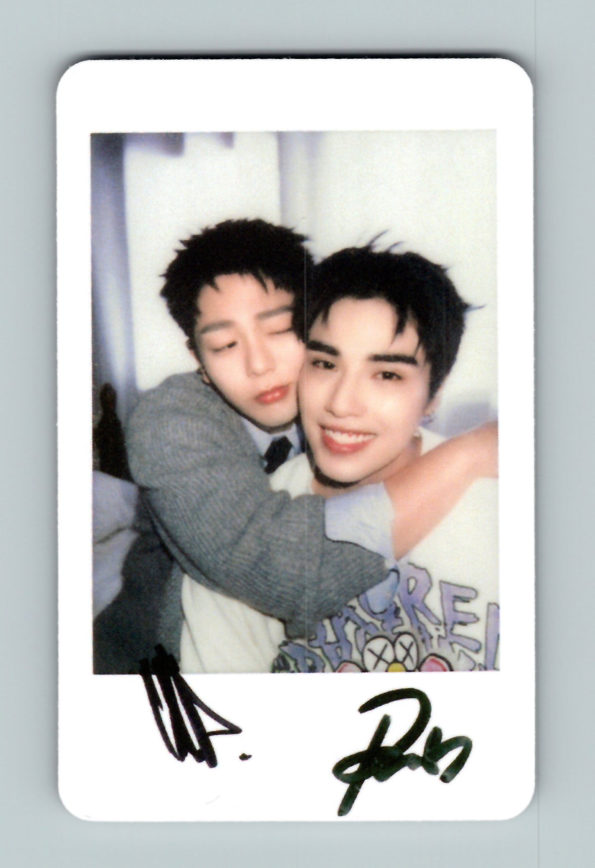 UpPoom Mist Polaroid Photocard