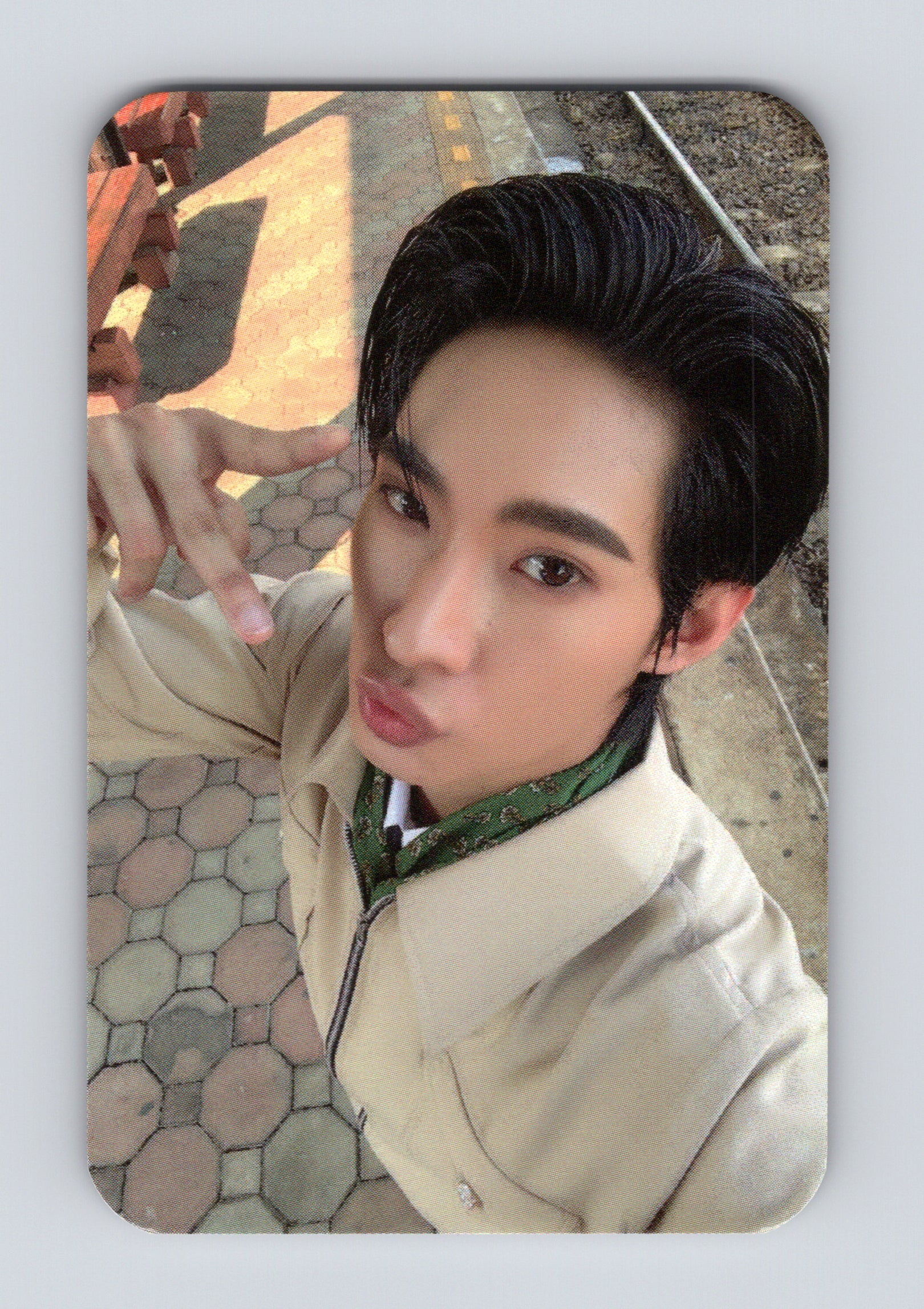 Tutor The Scent of Sorrow Selfie Photocard