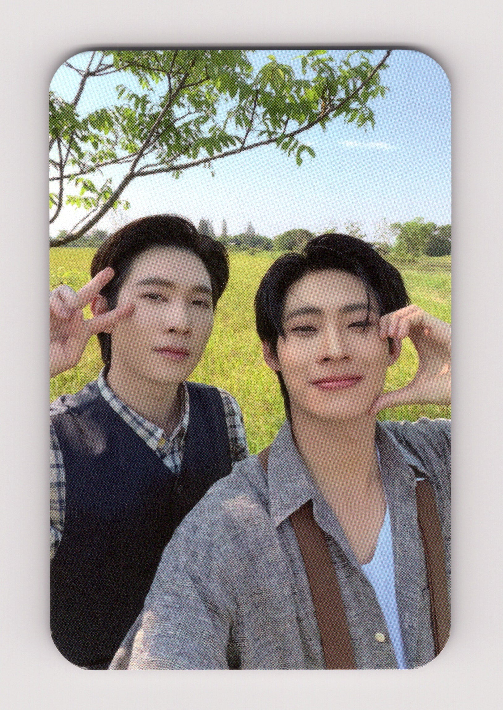 TutorYim The Scent of Sorrow Selfie Photocard